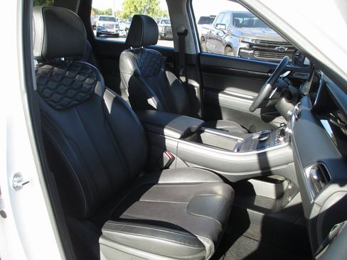 Used 2021 Hyundai Palisade Limited image 22