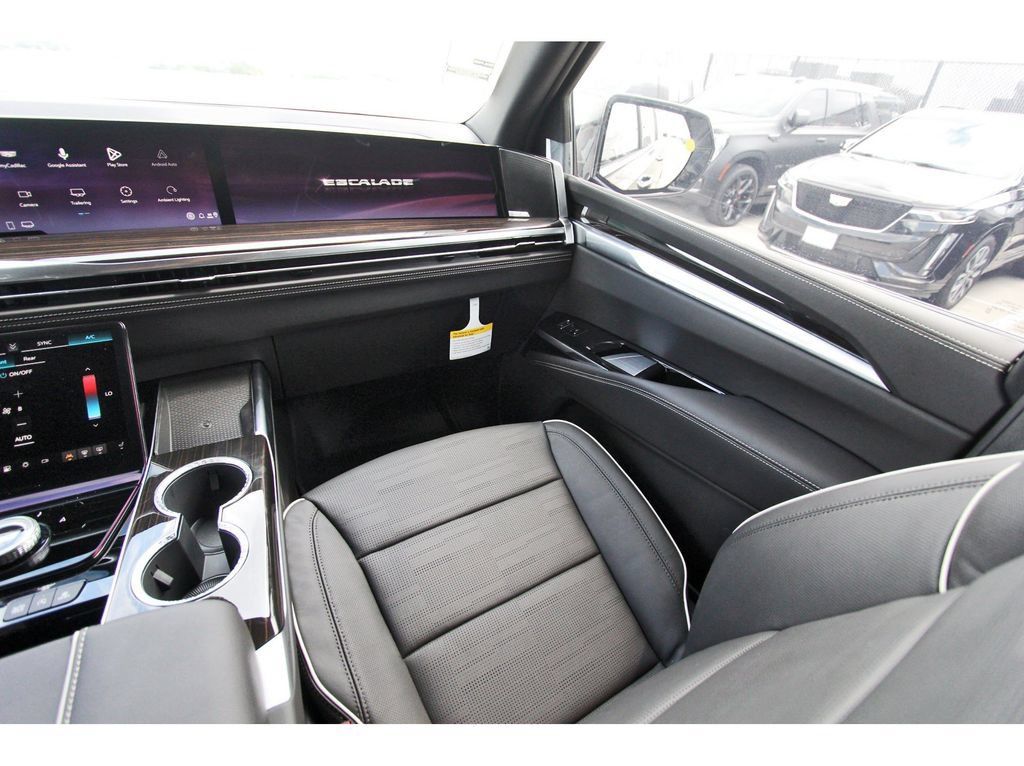 New 2027 Cadillac Escalade ESV Luxury RWD image 10