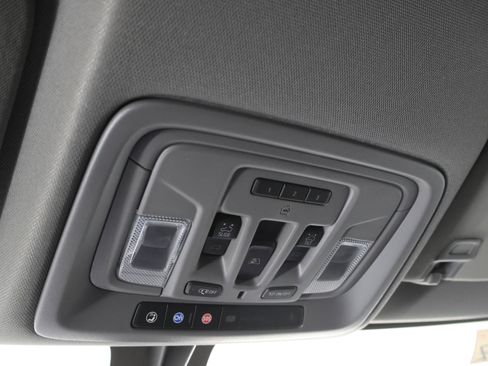 Used 2022 Chevrolet Silverado 2500 LT w/ Z71 Sport Edition image 56