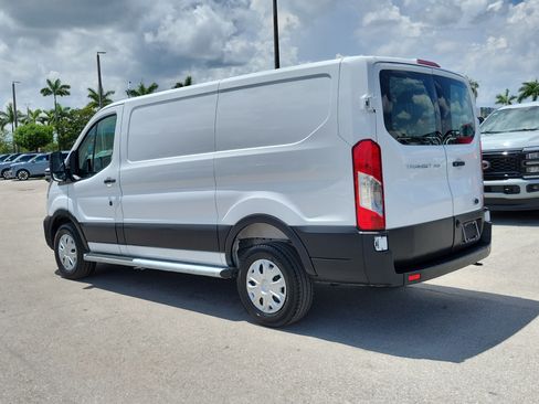 Used 2025 Ford Transit 250 Low Roof w/ Exterior Upgrade Package RWD image 7