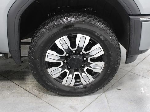 Used 2025 GMC Sierra 2500 Denali w/ Denali Reserve Package image 14