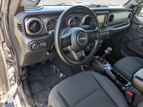 Used 2018 Jeep Wrangler Unlimited Sport AWD/4WD image 10