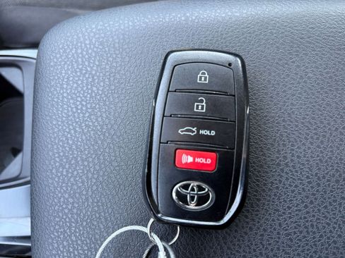 Used 2025 Toyota Camry LE image 22