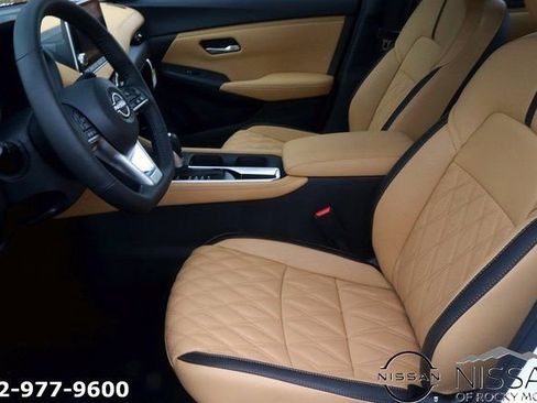 New 2025 Nissan Sentra SV w/ SV Premium Package FWD image 12