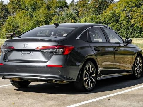 Used 2023 Honda Civic EX image 13