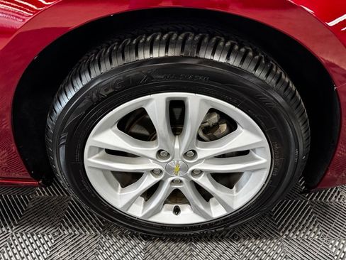 Used 2018 Chevrolet Malibu LT image 18