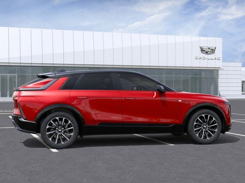 New 2026 Cadillac Lyriq Premium Sport image 5