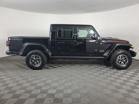 New 2025 Jeep Gladiator Rubicon image 3