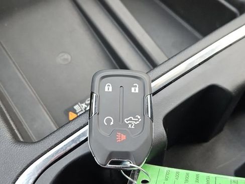 Used 2022 Chevrolet Silverado 1500 High Country image 47