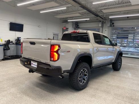 New 2026 Chevrolet Colorado ZR2 w/ Technology Package AWD/4WD image 5