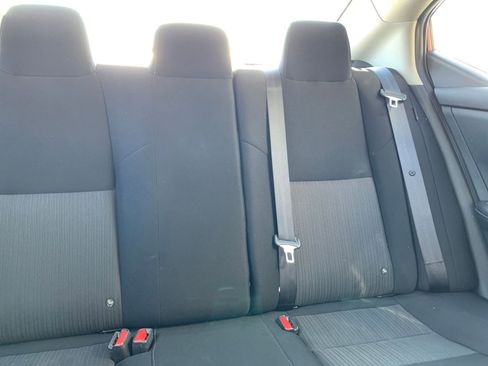 Used 2025 Nissan Sentra SV image 36