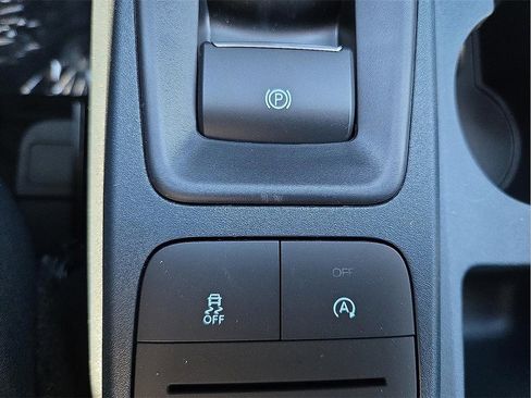 New 2025 Ford Maverick XLT w/ XLT Luxury Package image 17