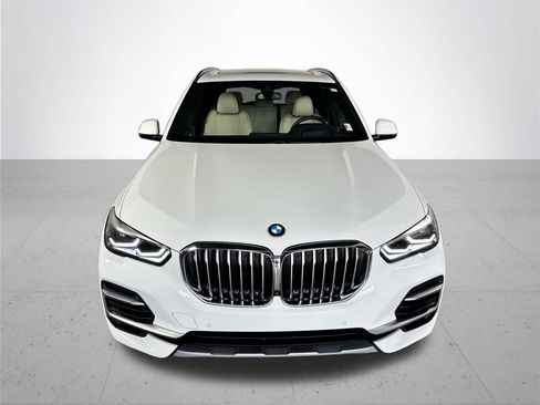 Used 2022 BMW X5 xDrive40i w/ Premium Package AWD/4WD image 3
