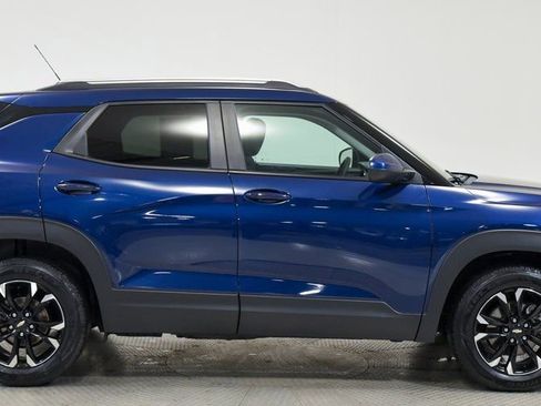 Used 2022 Chevrolet TrailBlazer LT w/ Convenience Package AWD/4WD image 15