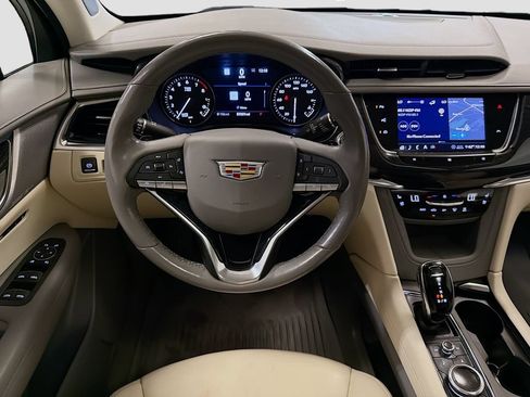 Used 2020 Cadillac XT6 Premium Luxury FWD image 26