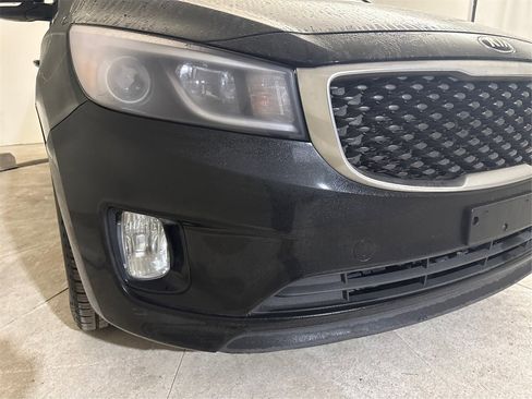 Used 2016 Kia Sedona EX image 17