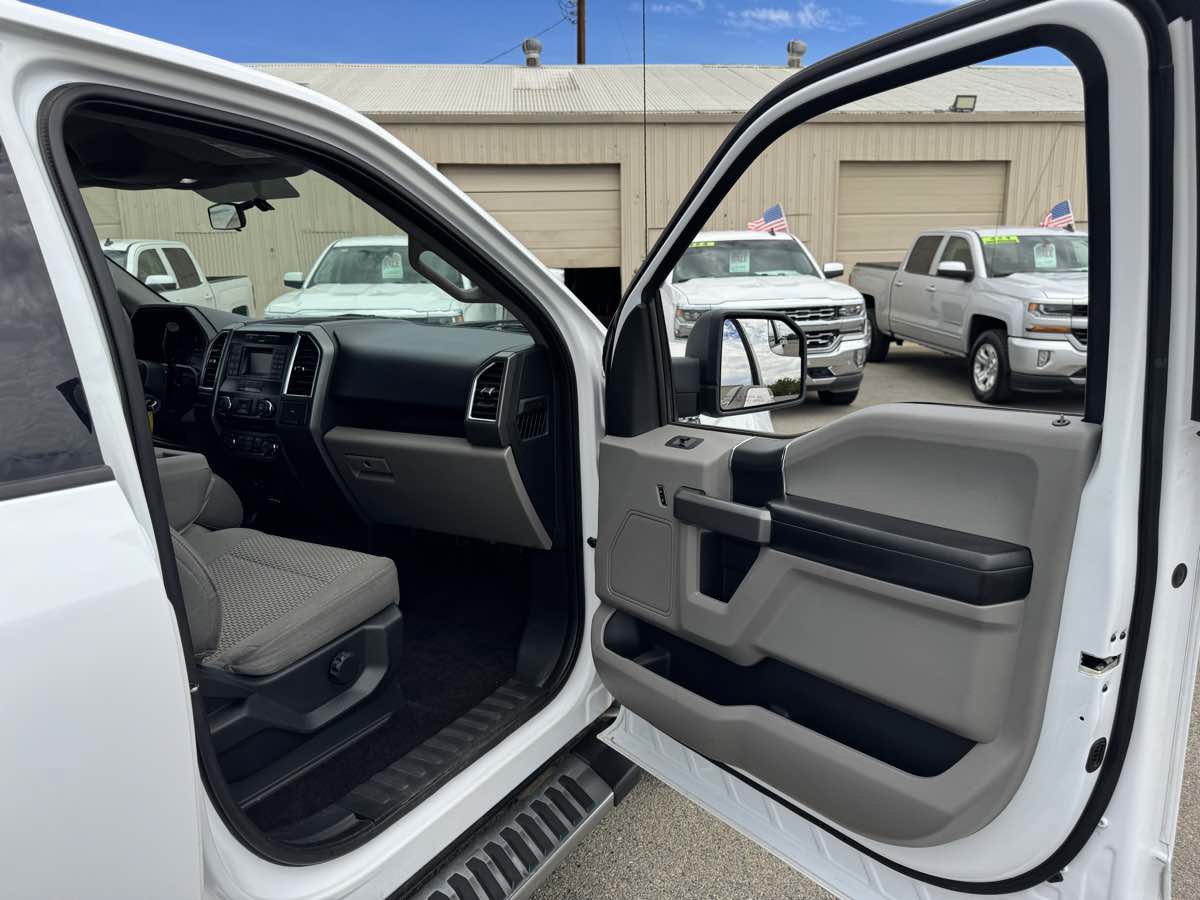 Used 2015 Ford F150 XLT RWD image 16