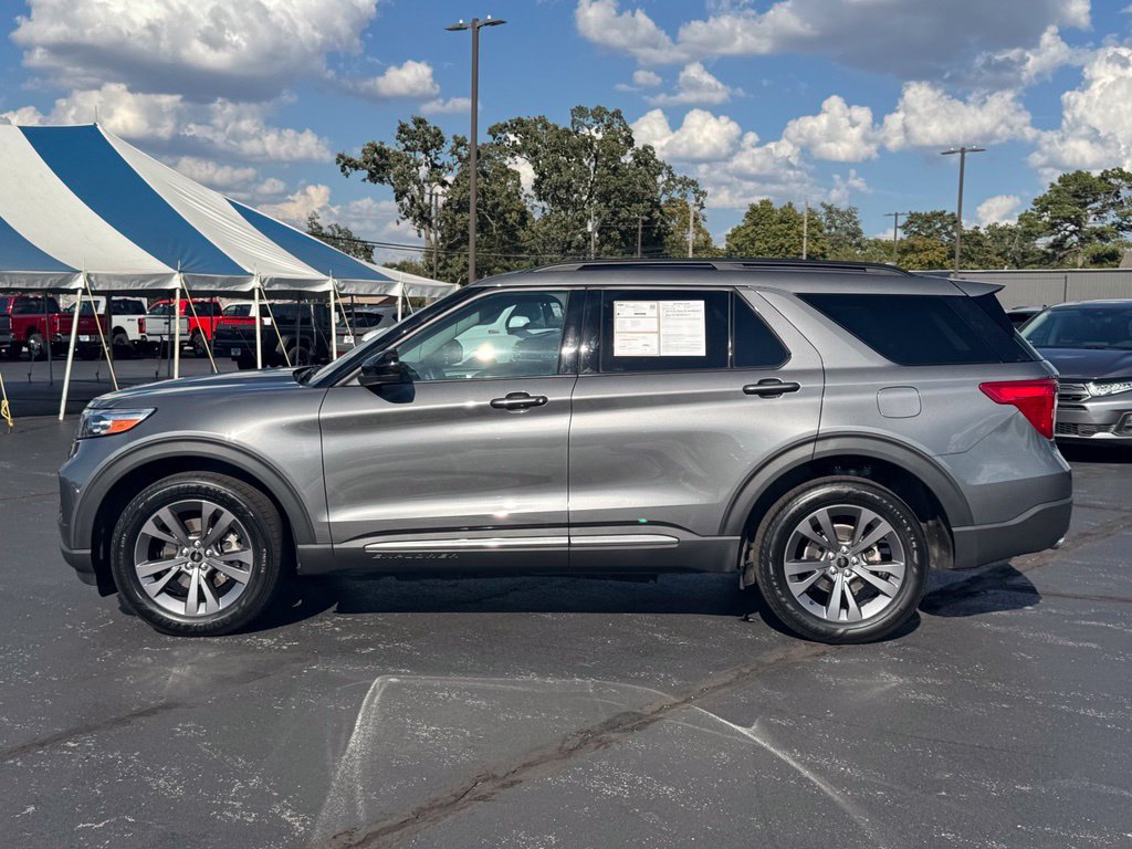Certified 2023 Ford Explorer XLT w/ Equipment Group 202A AWD/4WD image 29
