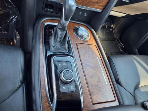 Used 2024 Nissan Armada SL w/ Captain's Chairs Package image 13