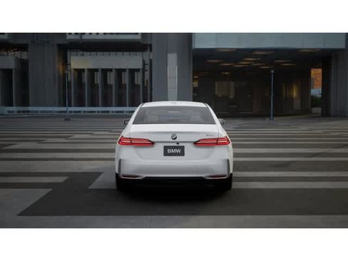 New 2026 BMW 530i image 5