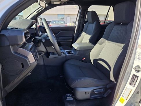 Used 2025 Toyota 4Runner SR5 image 5