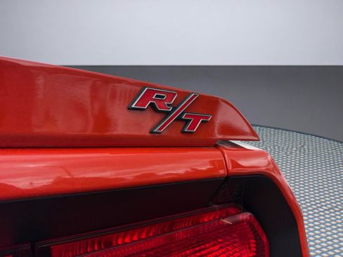Used 2009 Dodge Challenger R/T RWD image 6