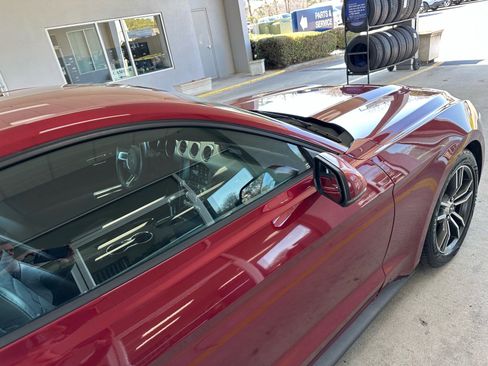 Used 2017 Ford Mustang Premium image 9