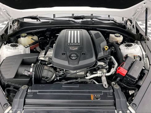 Used 2021 Cadillac CT4 V w/ Technology Package RWD image 10