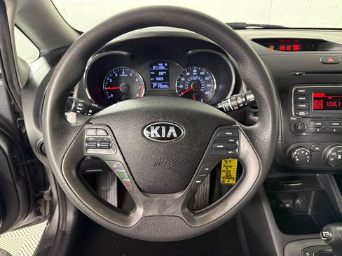 Used 2016 Kia Forte LX image 13