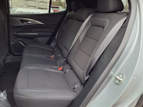 New 2026 Chevrolet Equinox EV LT image 19