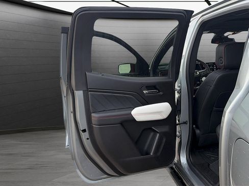 New 2025 GMC Canyon AT4 w/ AT4X AEV Edition AWD/4WD image 33
