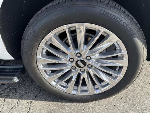 Used 2025 Cadillac Escalade ESV Premium Luxury w/ Touring Package image 32