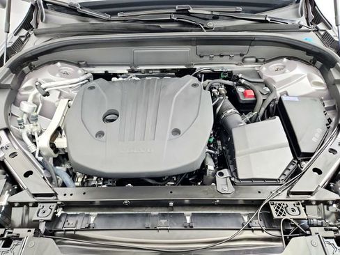 New 2026 Volvo XC60 B5 Plus w/ Climate Package image 27