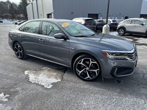 Used 2020 Volkswagen Passat 2.0T R-Line image 7