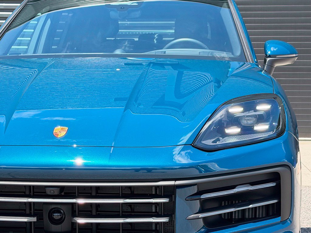 Certified 2026 Porsche Cayenne AWD/4WD image 26