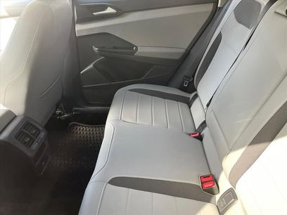 Used 2022 Volkswagen Taos SE w/ Driver Assistance Package