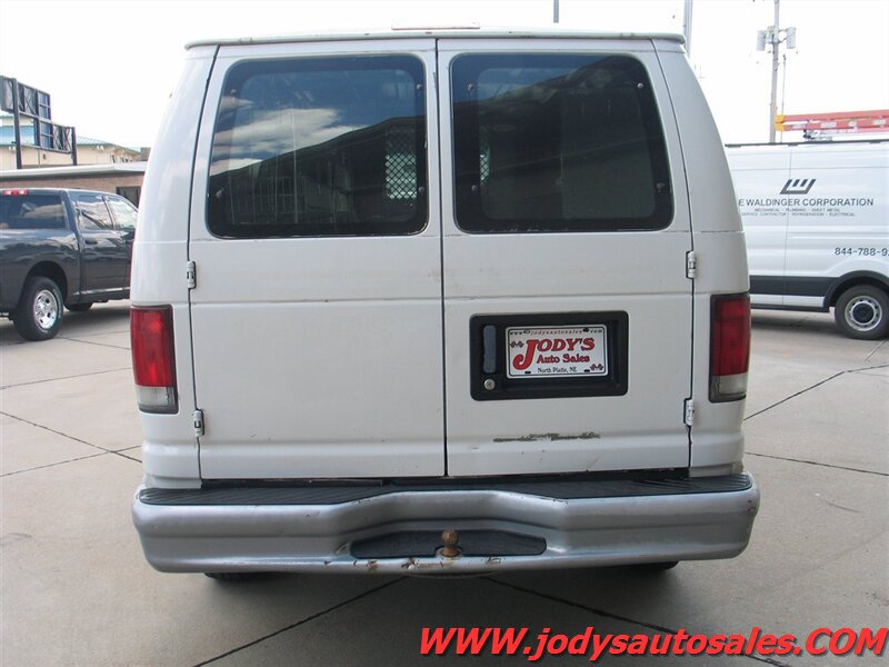 Used 2000 Ford E-250 and Econoline 250 RWD image 19