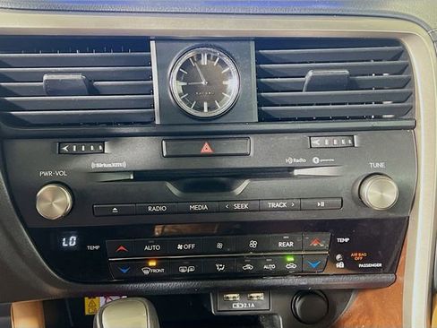 Used 2022 Lexus RX 350L Premium image 20