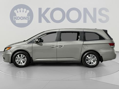 Used 2016 Honda Odyssey SE image 4