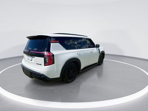 Used 2025 Nissan Armada PRO-4X AWD/4WD image 8