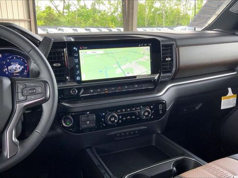 New 2026 Chevrolet Silverado 3500 High Country w/ High Country Premium Package AWD/4WD image 6