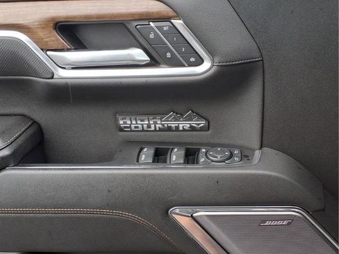 Used 2023 Chevrolet Silverado 1500 High Country w/ High Country Premium Package AWD/4WD image 17
