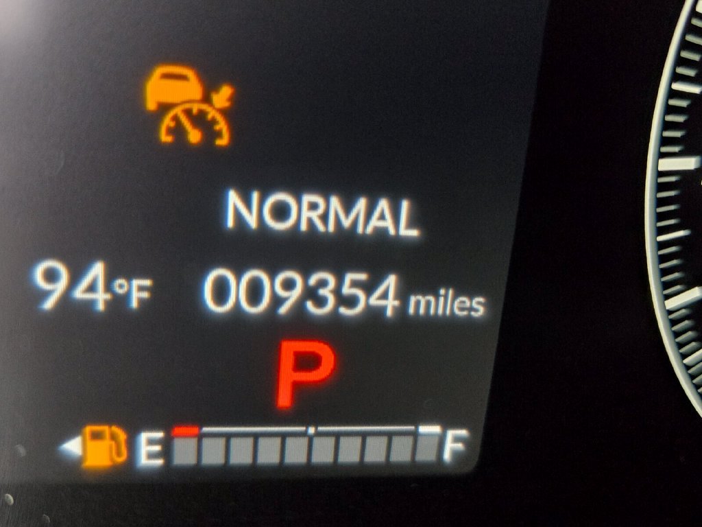 Used 2025 Honda Pilot Sport image 23