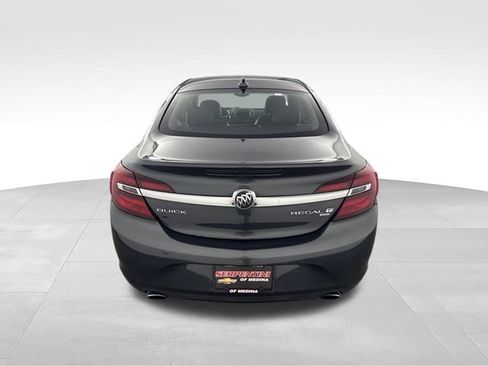 Used 2017 Buick Regal AWD image 8