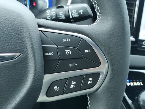 New 2026 Chrysler Voyager LX image 22