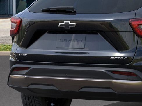 New 2026 Chevrolet Trax ACTIV w/ Driver Confidence Package image 14