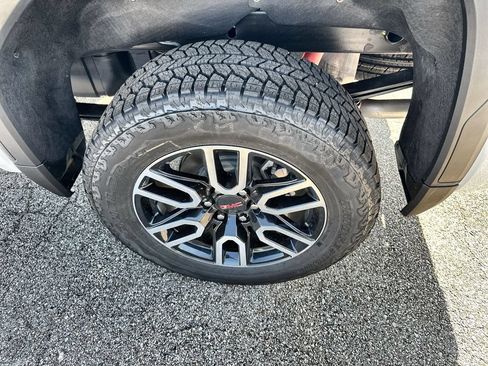 New 2026 GMC Sierra 1500 AT4 w/ AT4 Premium Package AWD/4WD image 12