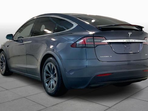 Used 2018 Tesla Model X 75D image 11
