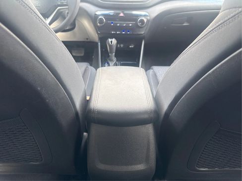Used 2016 Hyundai Tucson SE w/ Option Group 02 FWD image 15