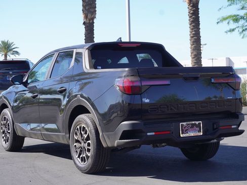 Used 2023 Hyundai Santa Cruz SEL w/ Cargo Package image 3